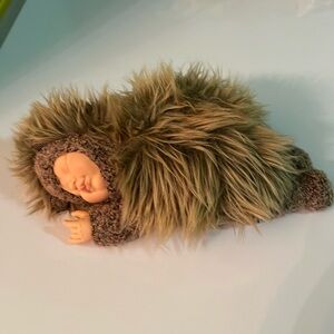 Anne Geddes Hedgehog Sleeping Baby Doll Plush 9" Vinyl Collectible Vintage 1999